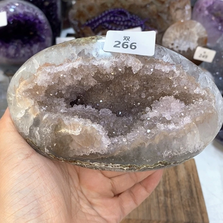 未镶嵌水晶大型摆件（非配饰）