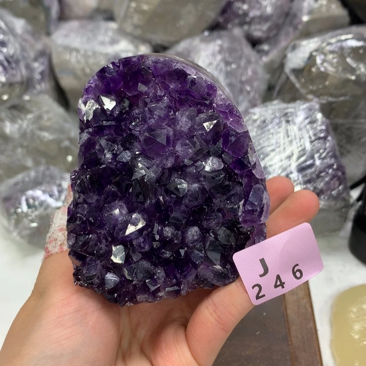 水晶大型摆件（非配饰）未镶嵌