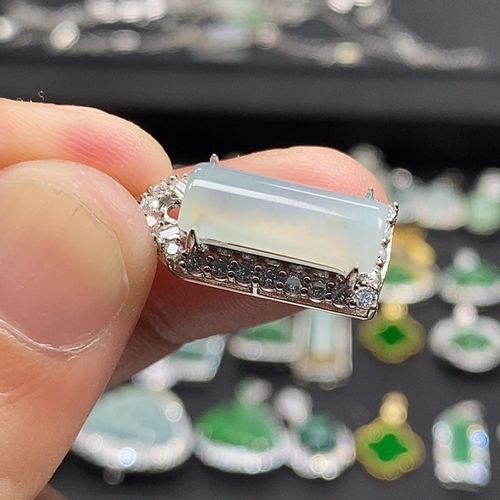 翡翠银S925镶嵌颈饰