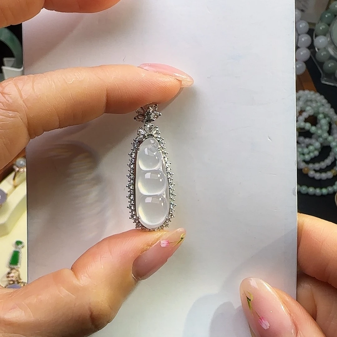 翡翠裸石天然缅料A货 高冰福豆