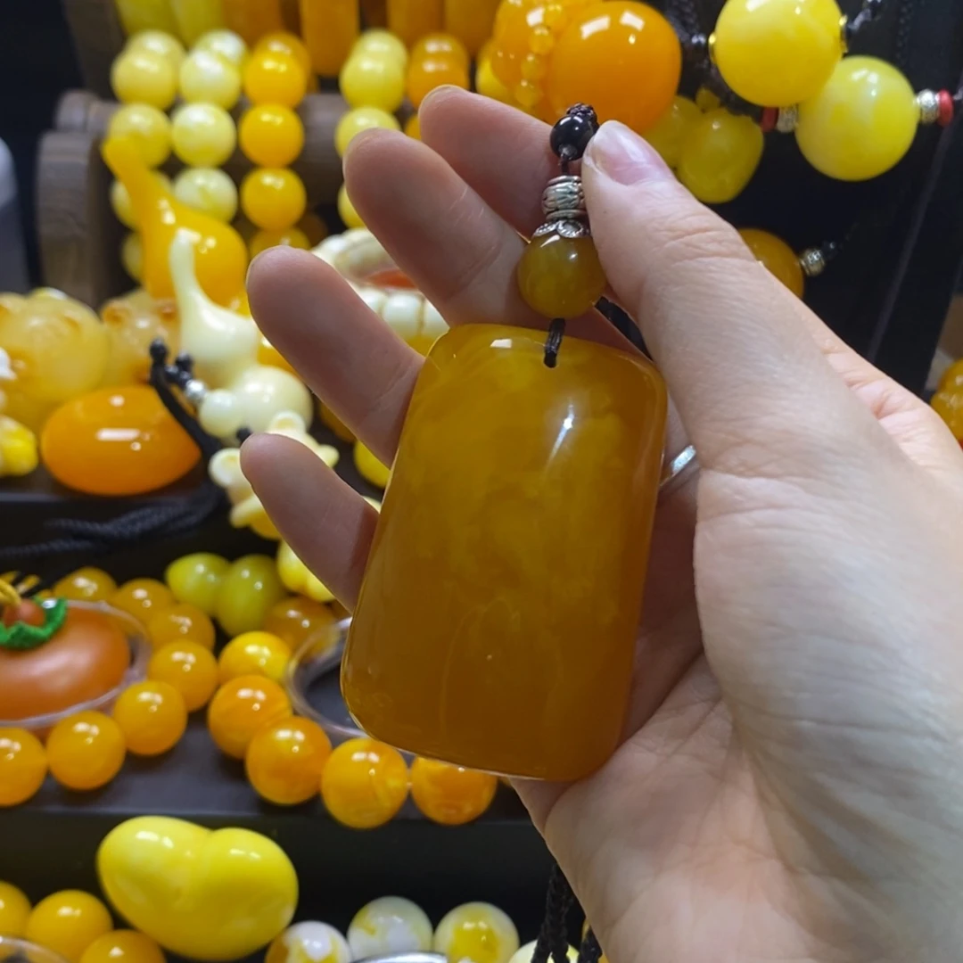 草***莓非金属全品无暇卡中号方牌