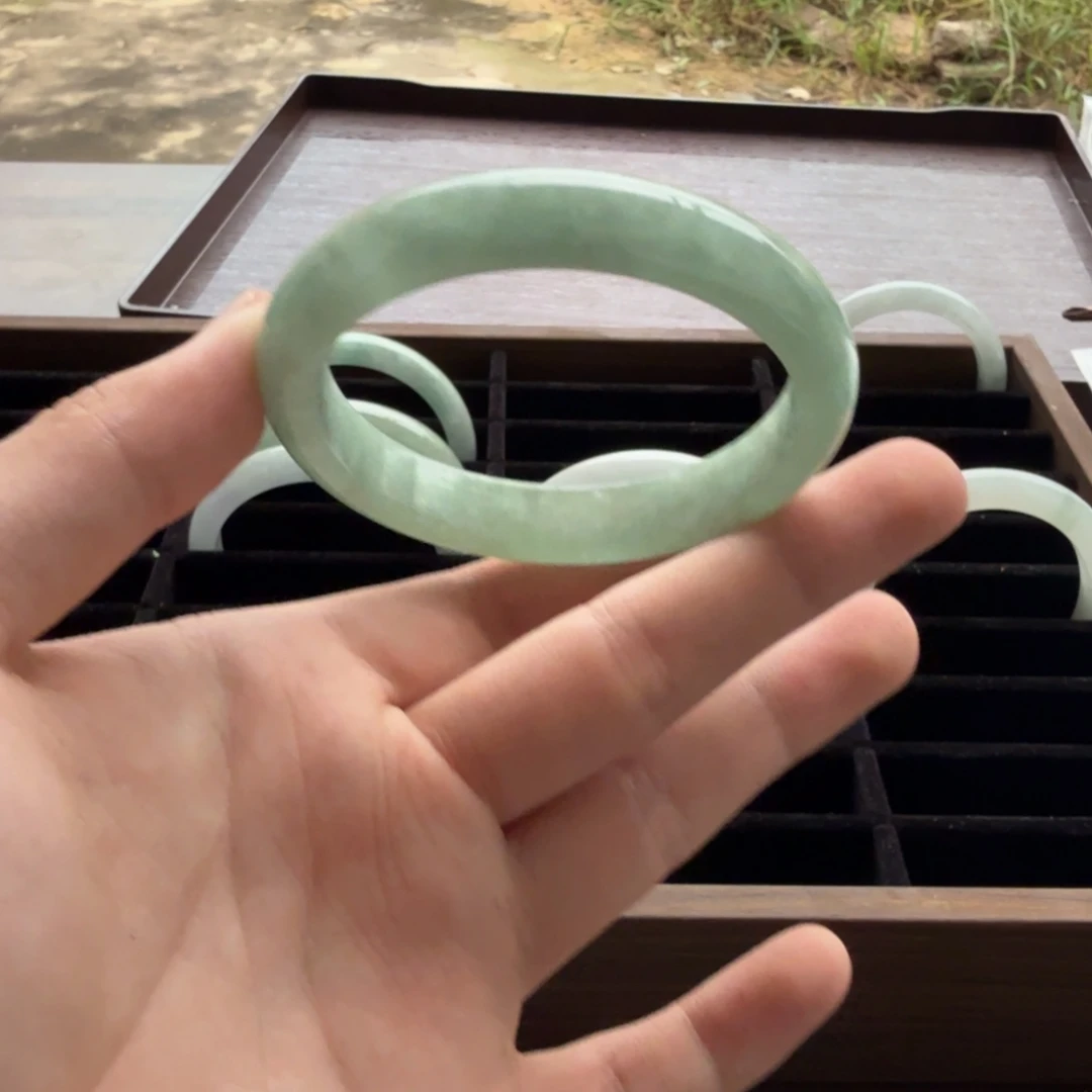 未镶嵌手镯翡翠B35