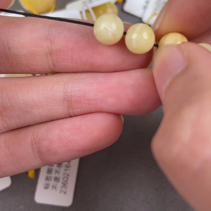 琥珀裸石未镶嵌多样性发货发一个84