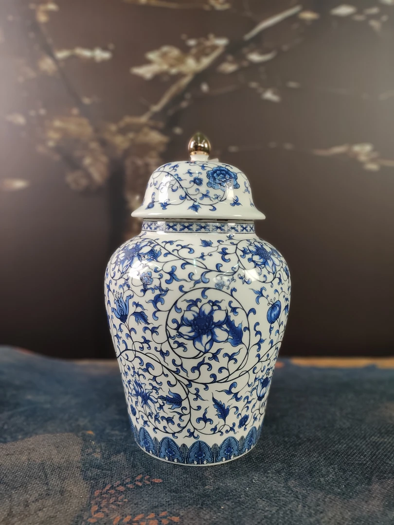G1686-缠枝莲将军茶叶罐HM