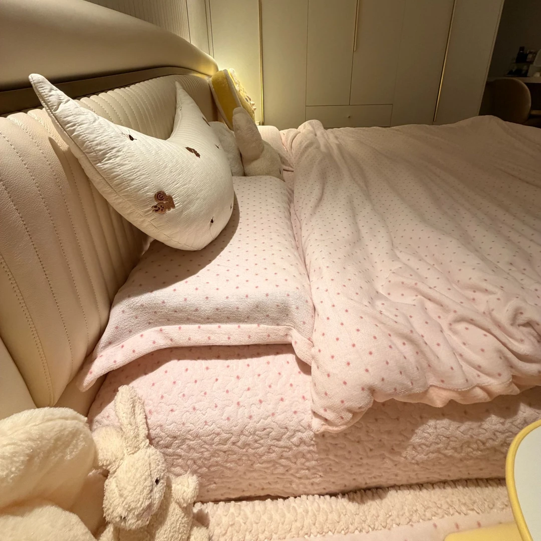 牛奶绒四件套床盖加厚保暖夹棉加绒绗缝可机洗双面毛绒被套被罩