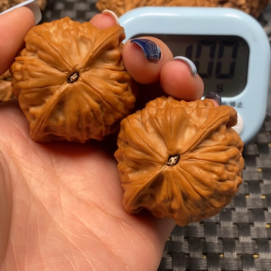 魏***来吊坠文玩核桃麒麟凤凰磨44