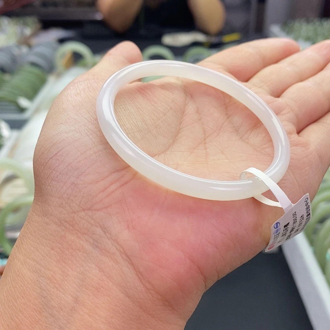 和田玉未镶嵌珠宝奇石和田玉手镯53