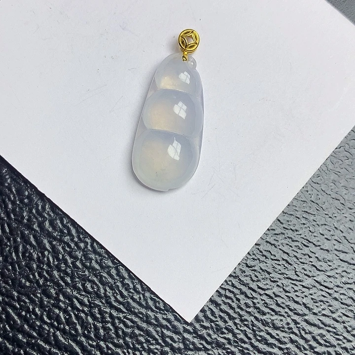 颈饰18K金镶嵌翡翠天然缅甸翡翠豆子
