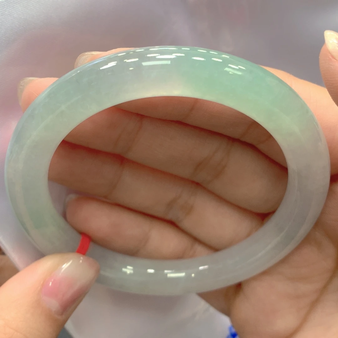翡翠未镶嵌手镯56圆