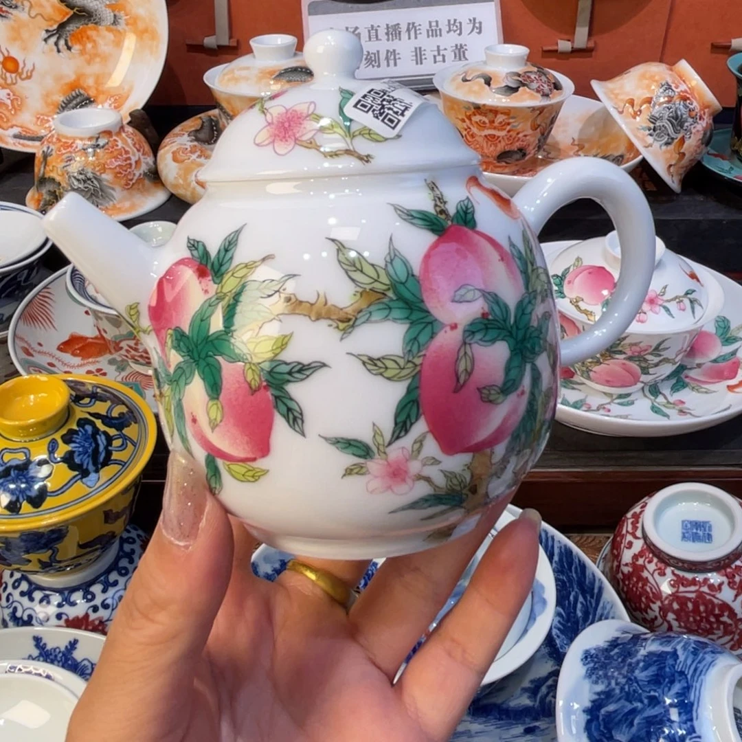 景德镇瓷器和我一样都没有