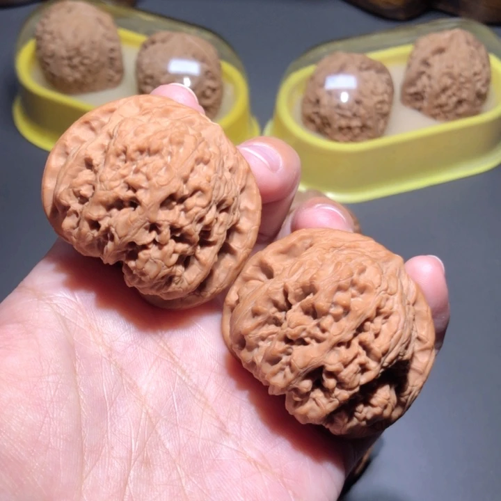 文玩核桃把件44龙洞峪