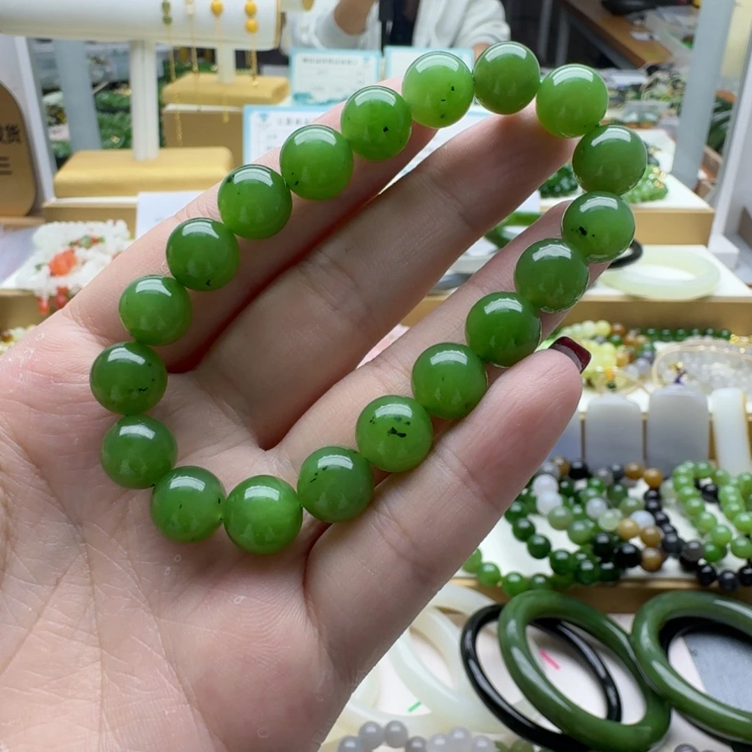悦***忧未镶嵌手链和田玉