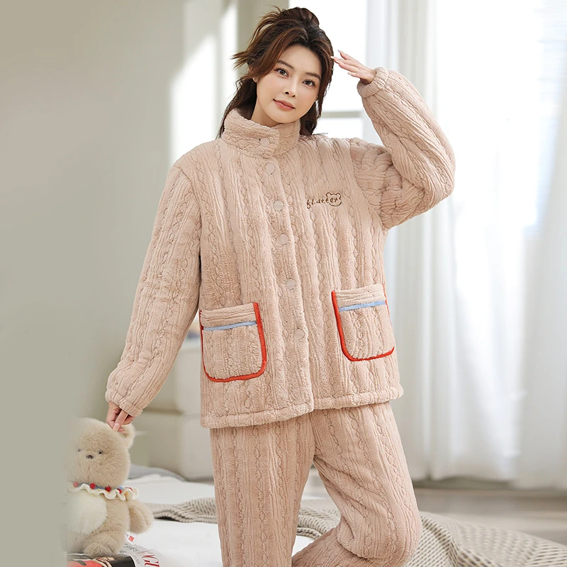 三层夹棉牛奶绒睡衣女冬天加绒加厚保暖家居服珊瑚绒大码时尚套装