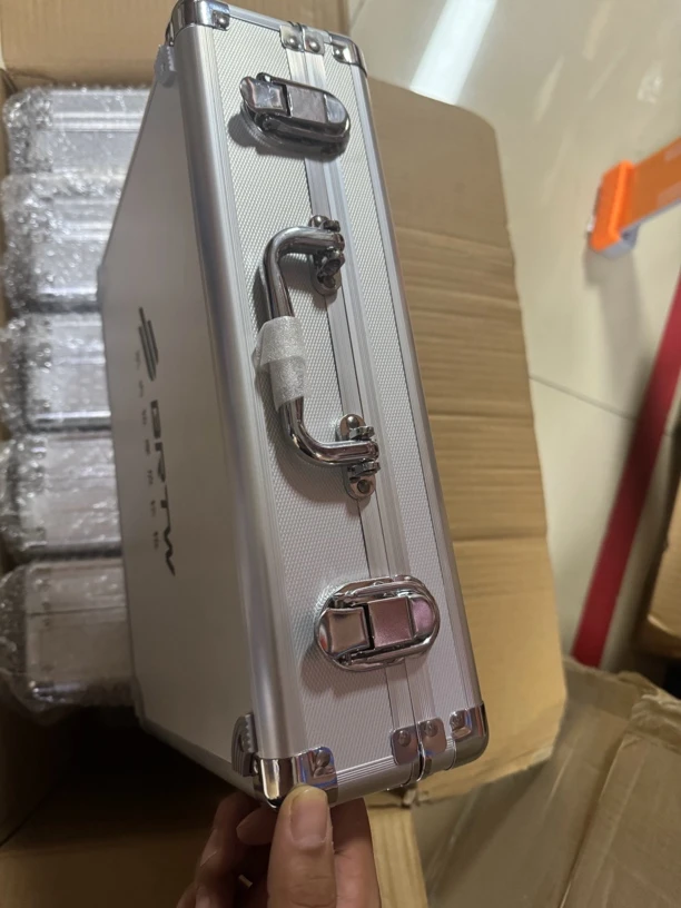 9新  铝合金箱/电子产品