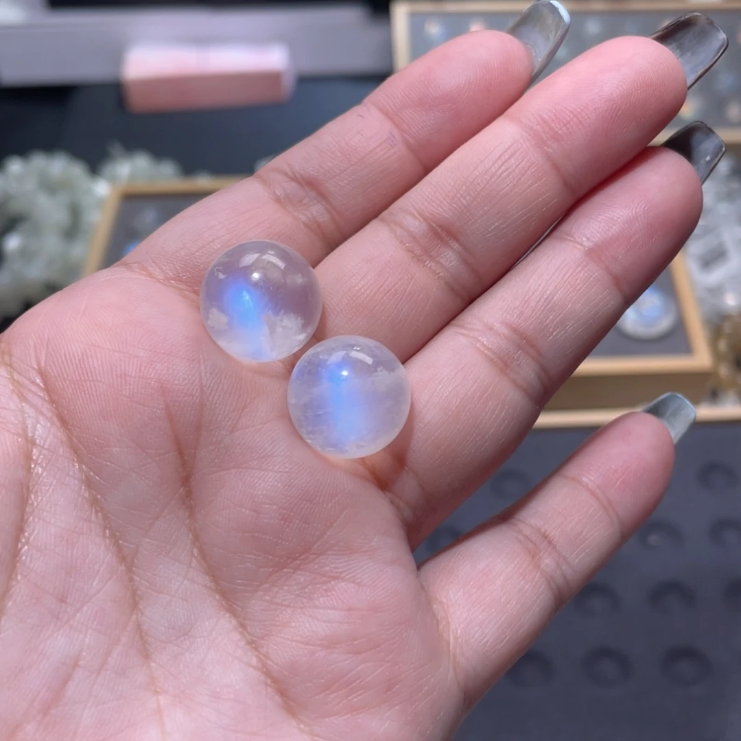 Y****长石裸石蓝月光单珠直径15mm2颗