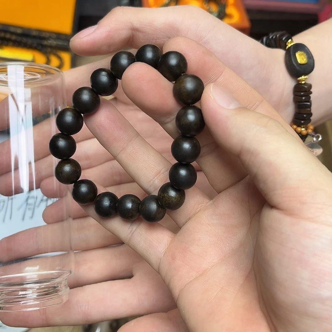 大叶紫檀（黑酸枝木类）