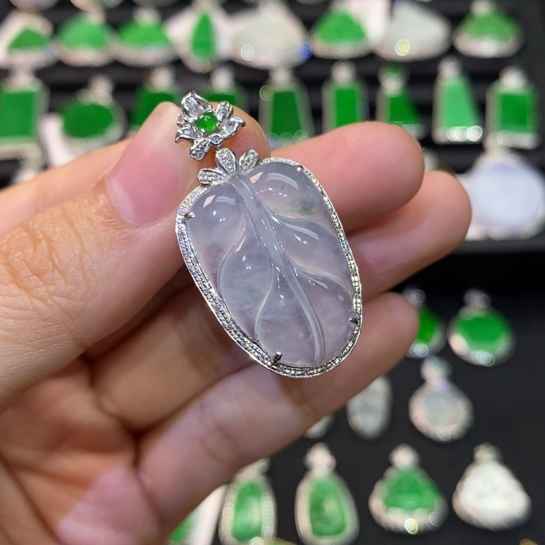 吊坠(不含链)18K金镶嵌翡翠