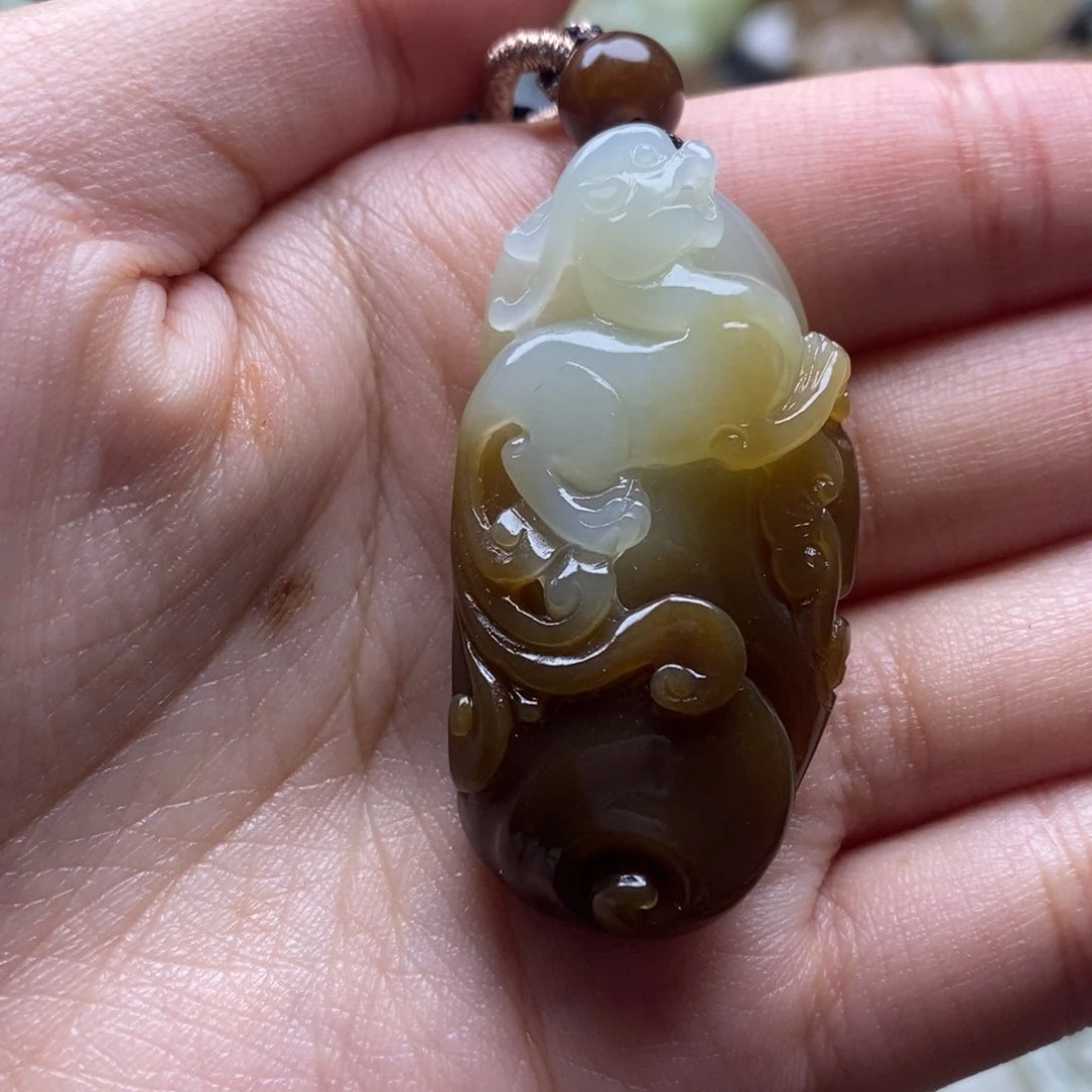 吊坠(不含链)未镶嵌和田玉（糖玉）