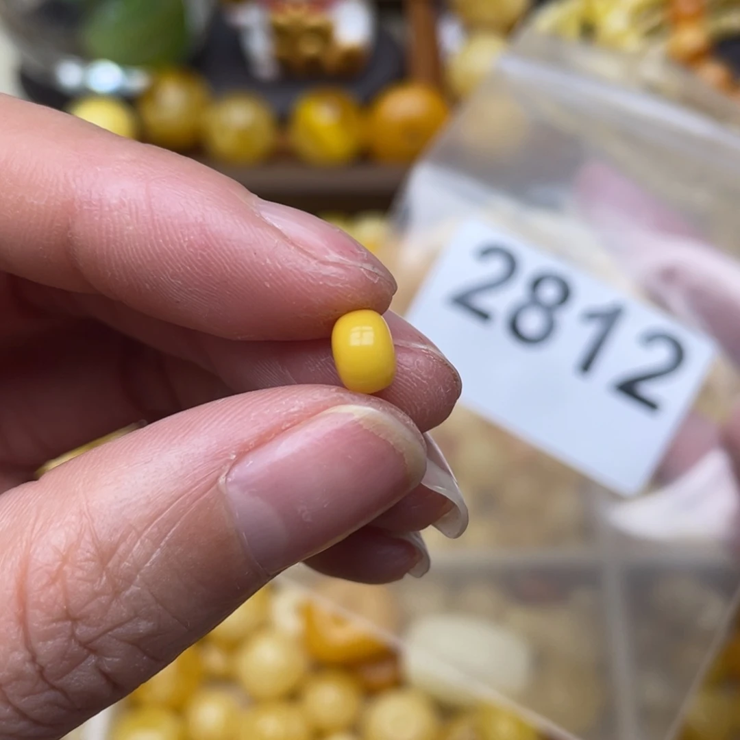 蜜蜡珠宝奇石未镶嵌粉点6.7