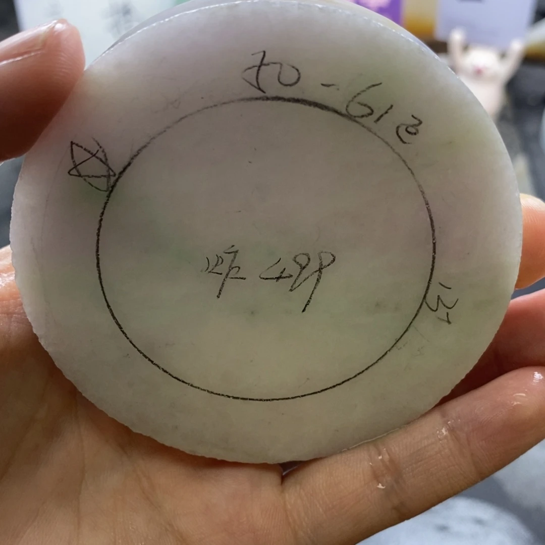 定制翡翠未镶嵌翡翠手镯