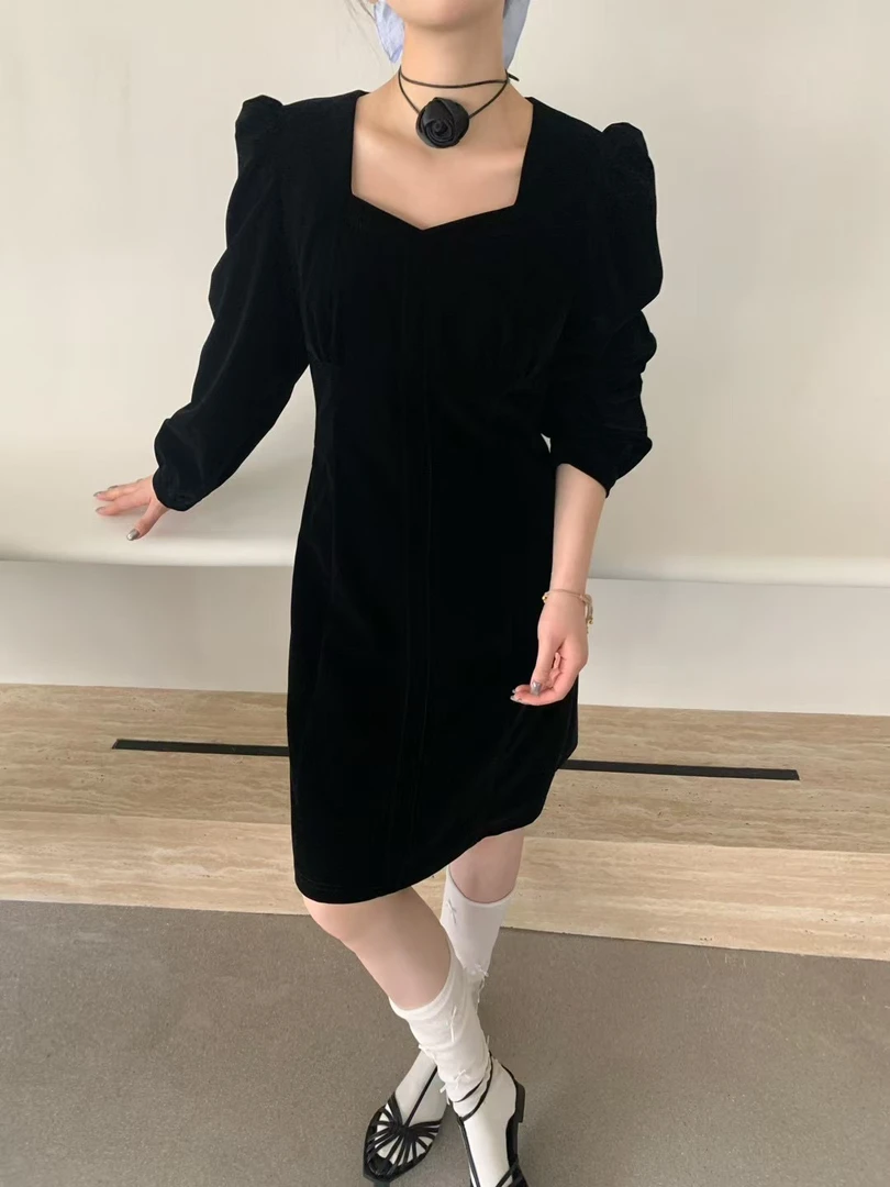 卡麦酱-KMS  法式方领丝绒连衣裙 2336