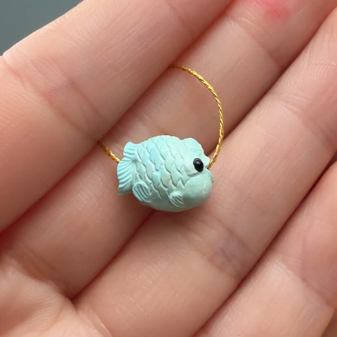 绿松石未镶嵌颈饰