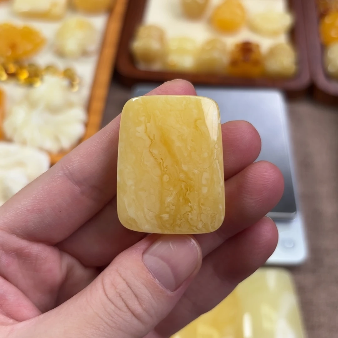 裸石蜜蜡未镶嵌牌子