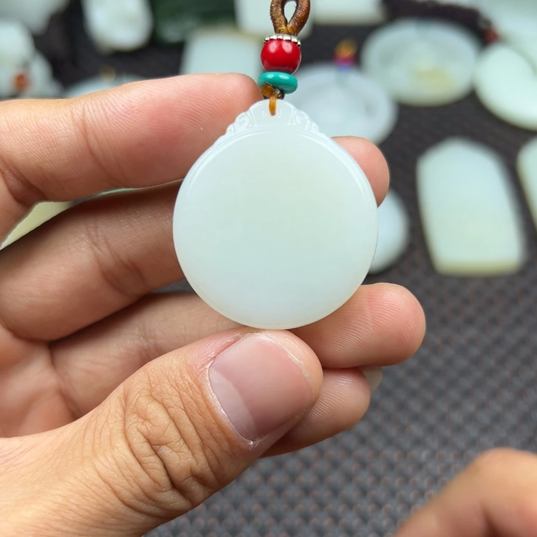 和田玉挂件未镶嵌