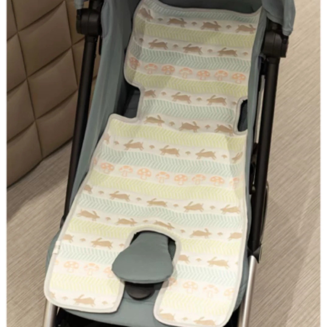 宝宝婴儿车坐垫清爽
