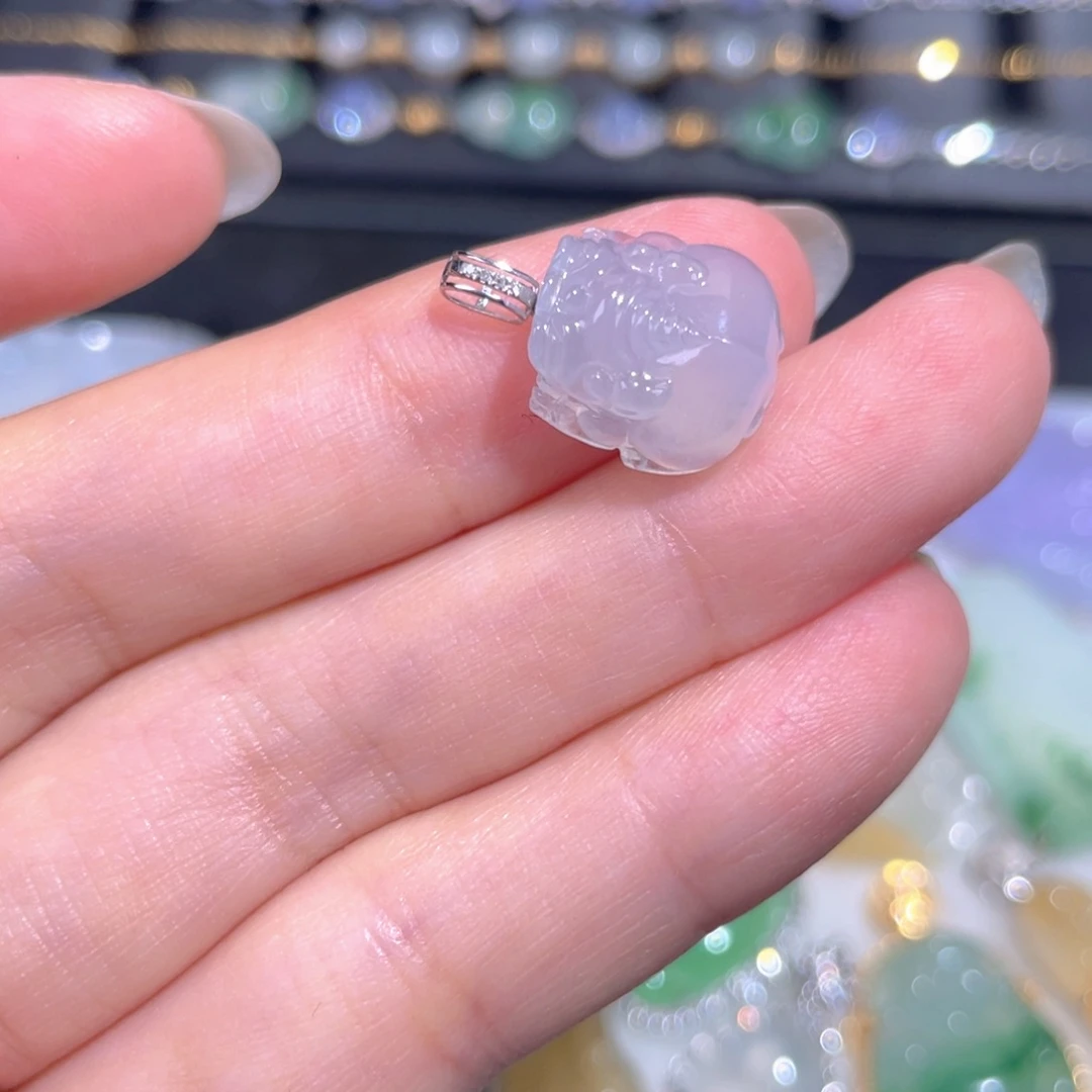 颈饰18K金镶嵌翡翠翡翠