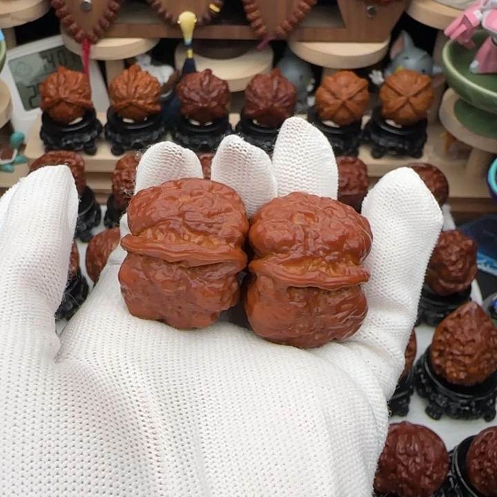 文玩核桃吊坠35红蛤蟆头