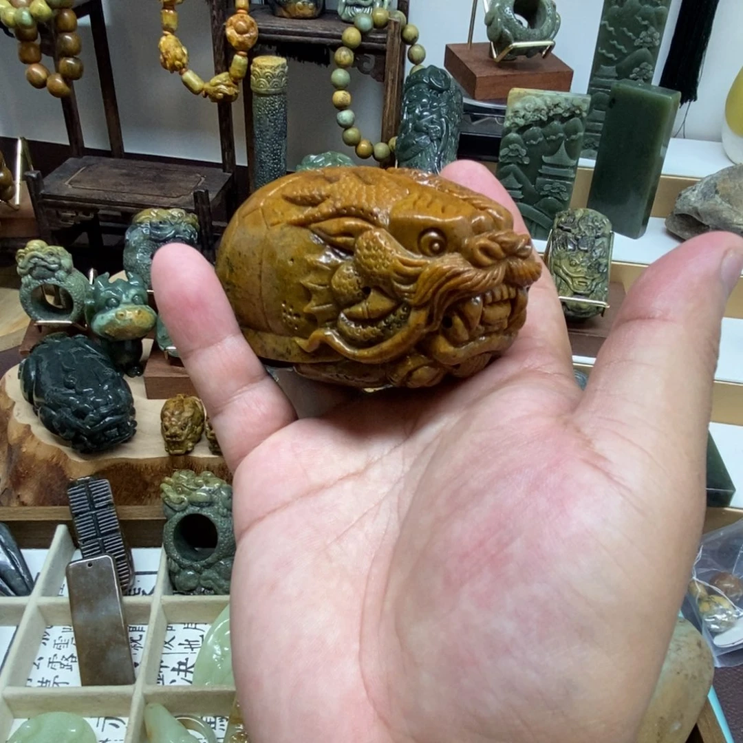 岫岩河磨玉（透闪石质玉）未镶嵌把件好*