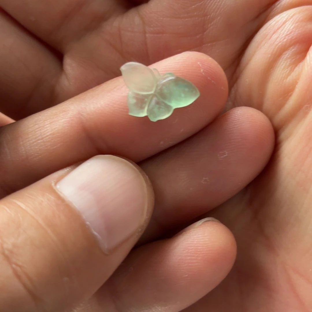 定制翡翠未镶嵌蝴蝶