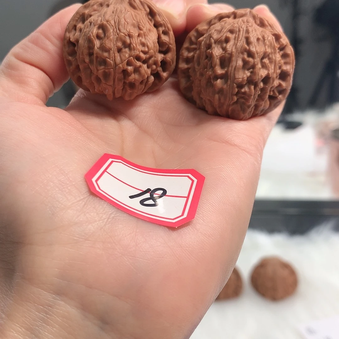 【闪购商品】文玩核桃吊坠狮子 34尺