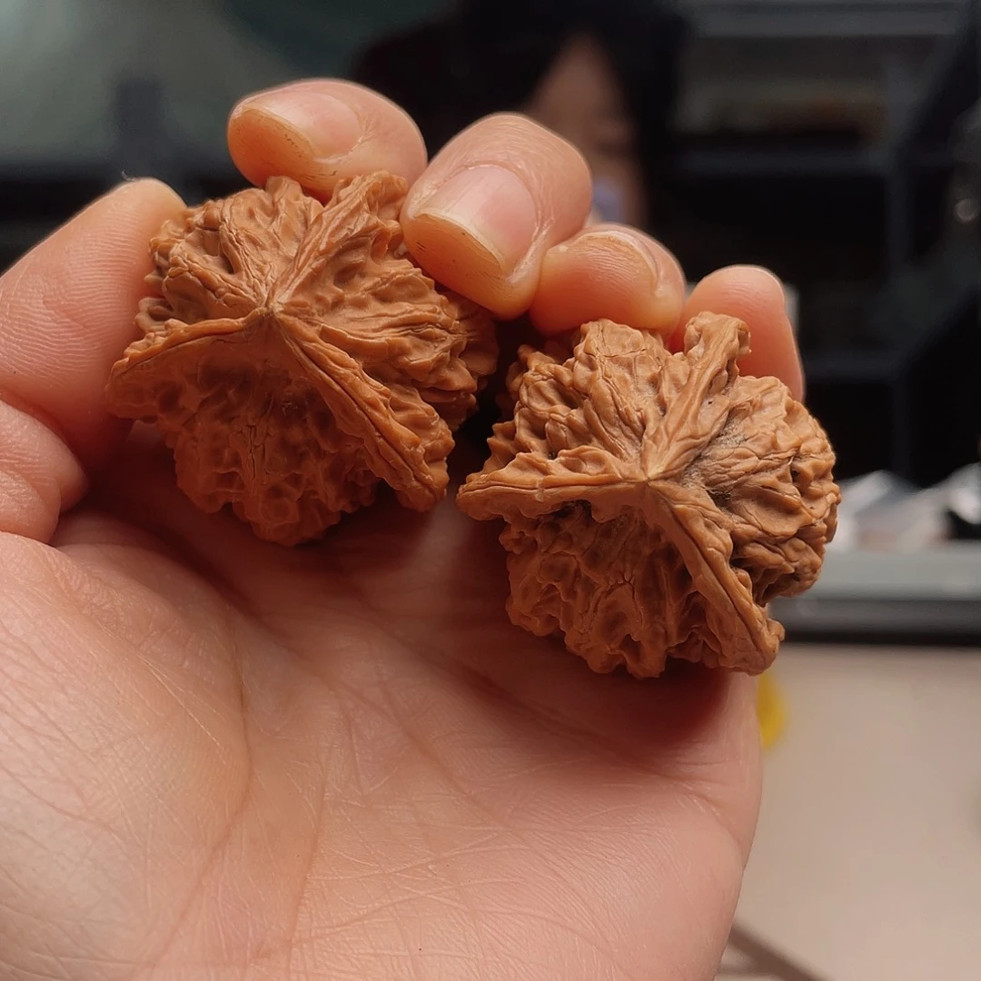 吊坠文玩核桃三棱测得呃呃呃88