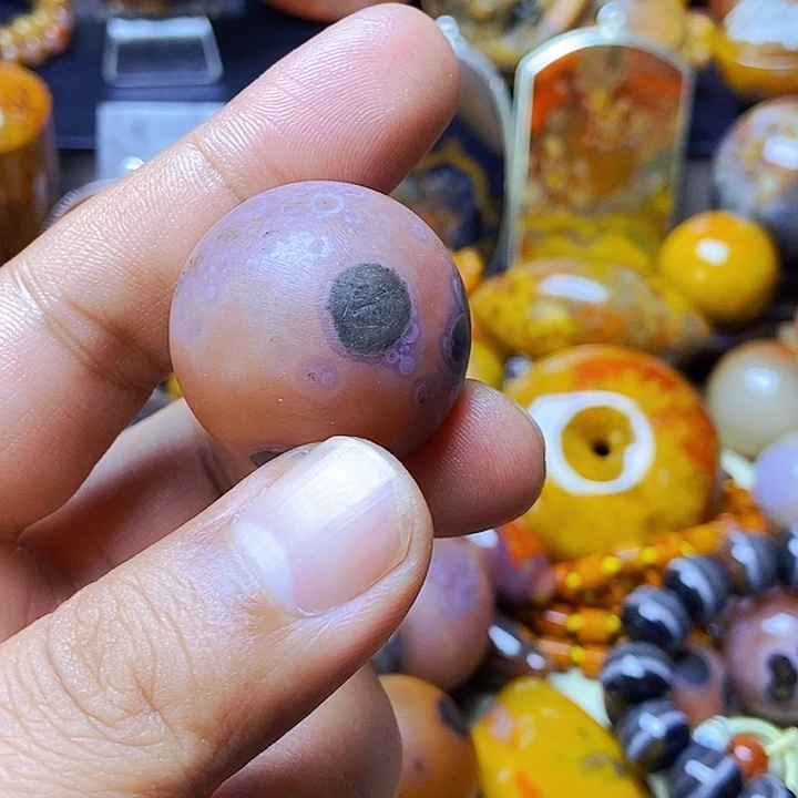 风***雨玛瑙/玉髓战国红玛瑙颈饰未镶嵌