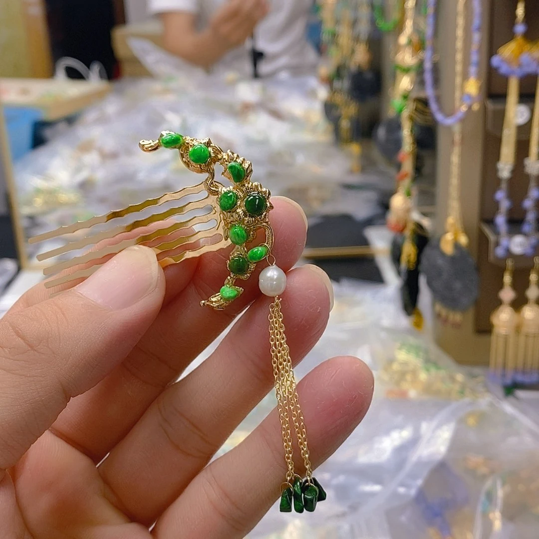 翡翠合金耳饰翡翠