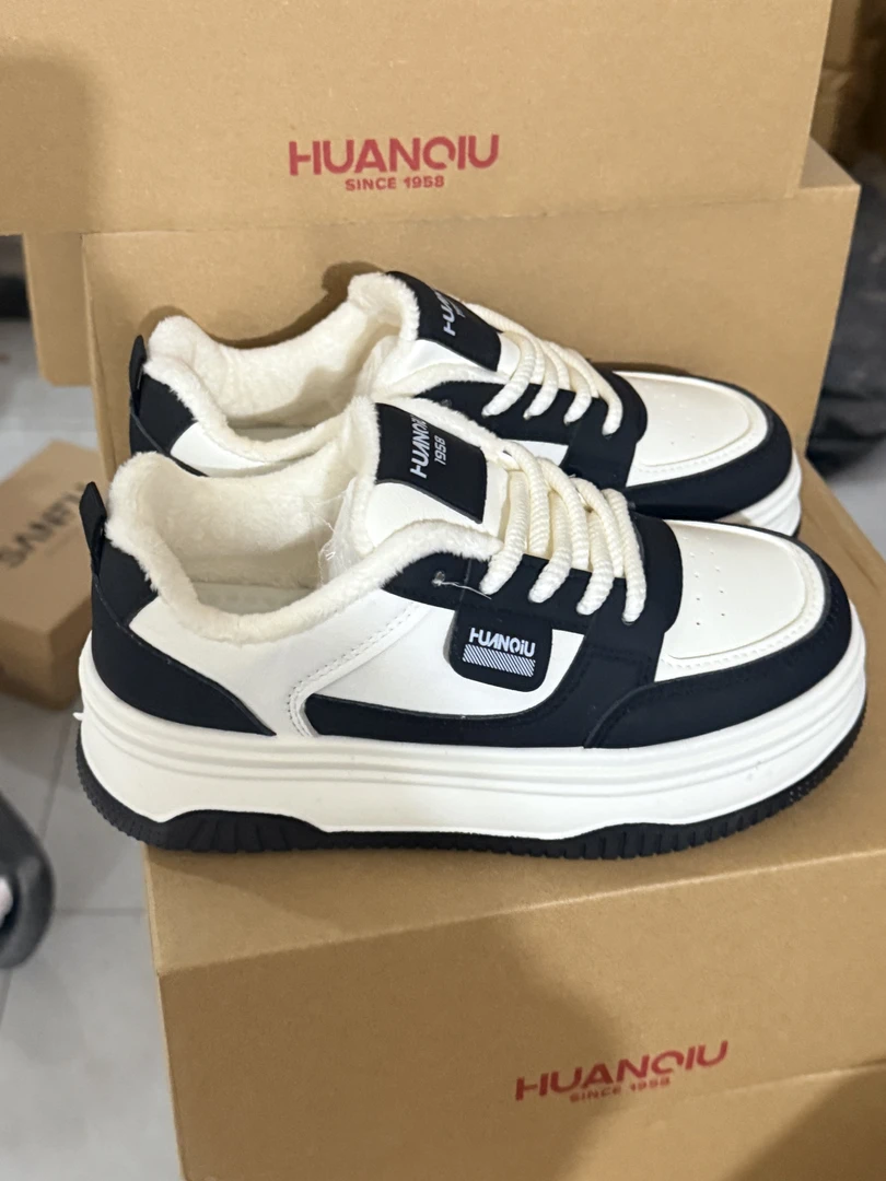 正品加绒冬款厚底板鞋默认有微瑕介意勿拍