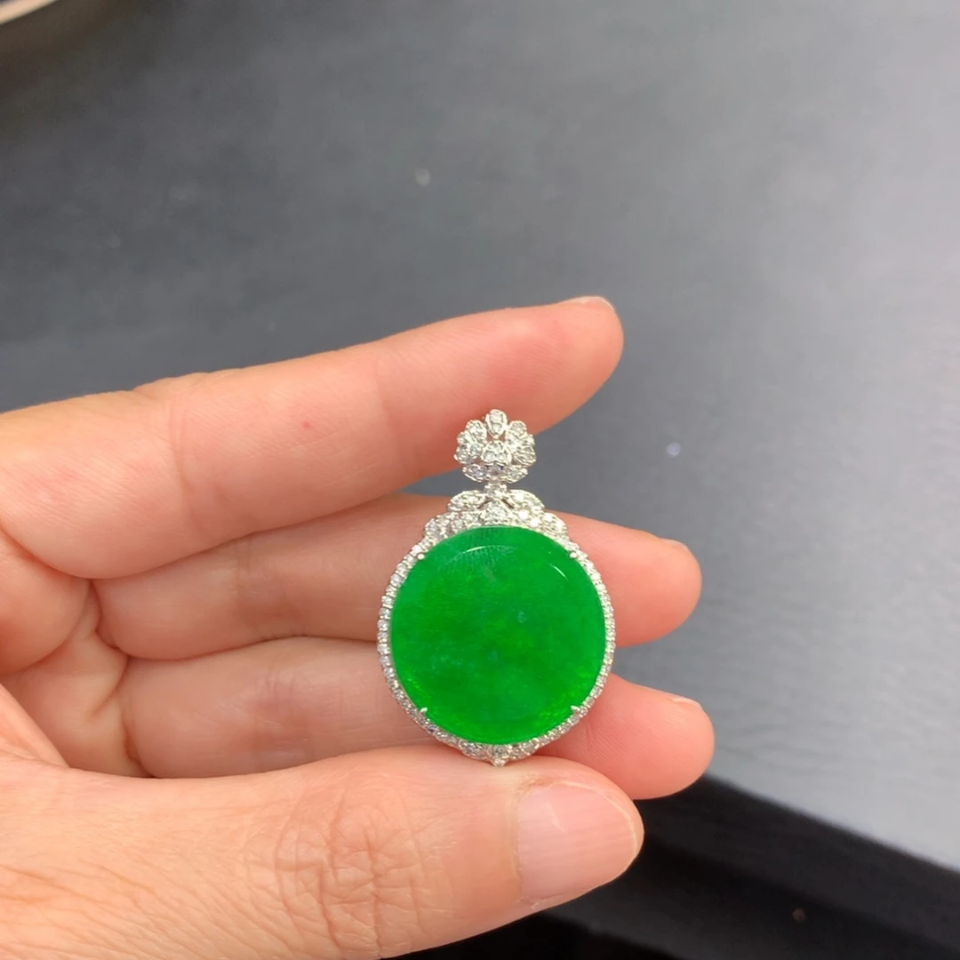 翡翠18K金镶嵌吊坠(不含链)