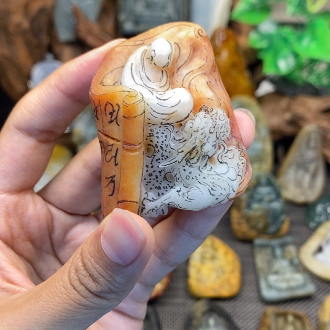 定制翡翠未镶嵌翡翠挂件