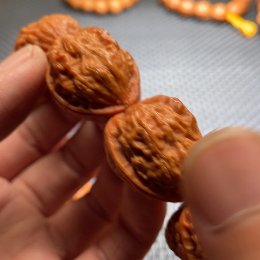 文玩核桃手串凭**人核桃