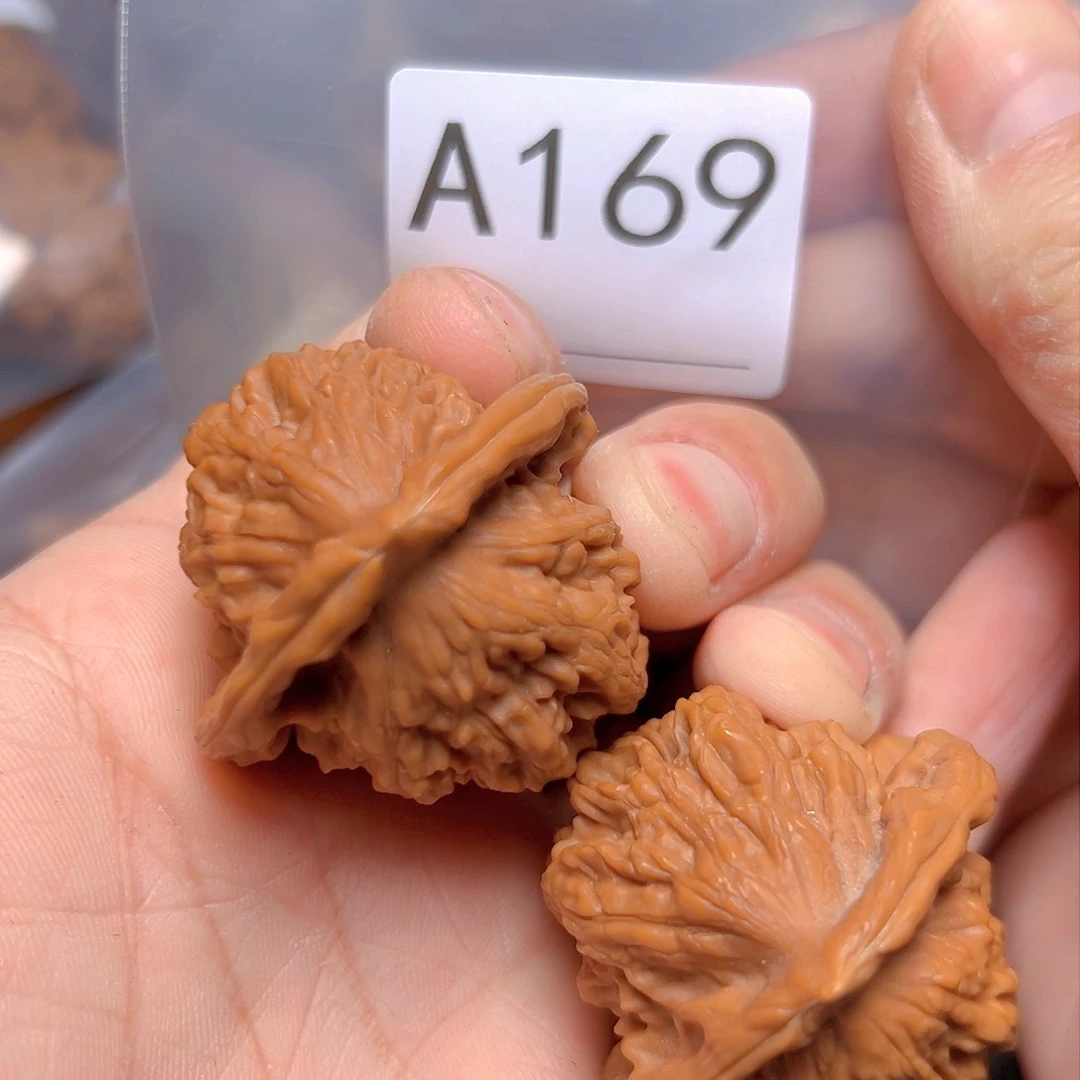 文玩核桃吊坠益**玛41➕ 大红袍