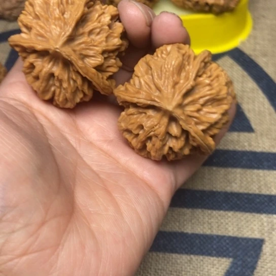 吊坠文玩核桃秦王三棱
