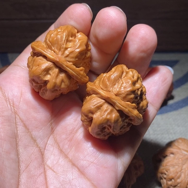 文玩核桃把件36*40蛙