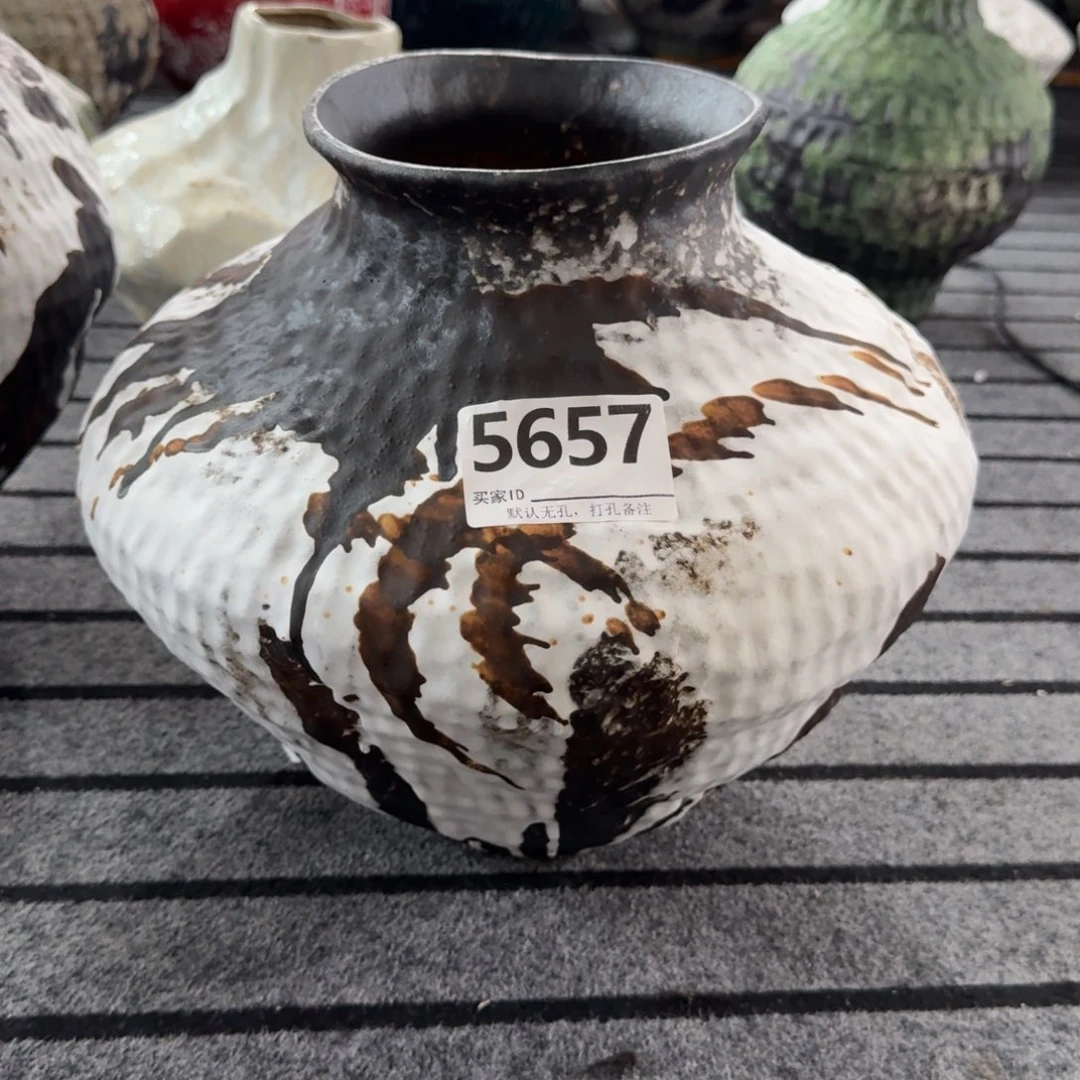 麦***I景德镇陶瓷景德镇高温花瓶编码5657高28口12默认无孔