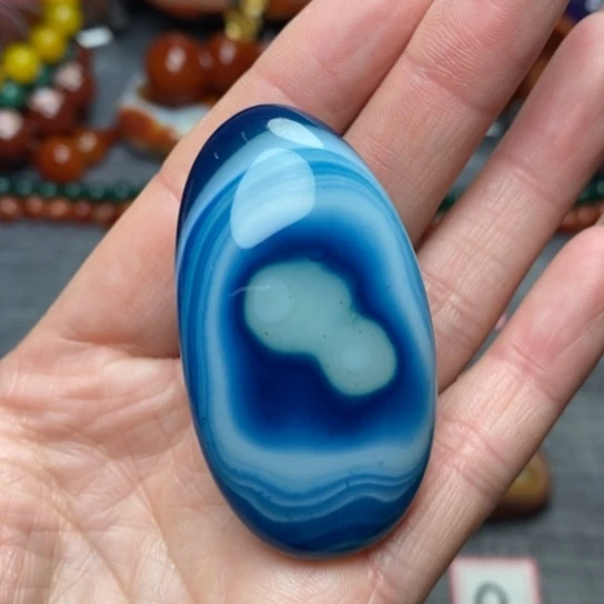 玛瑙/玉髓珠宝奇石未镶嵌横**百