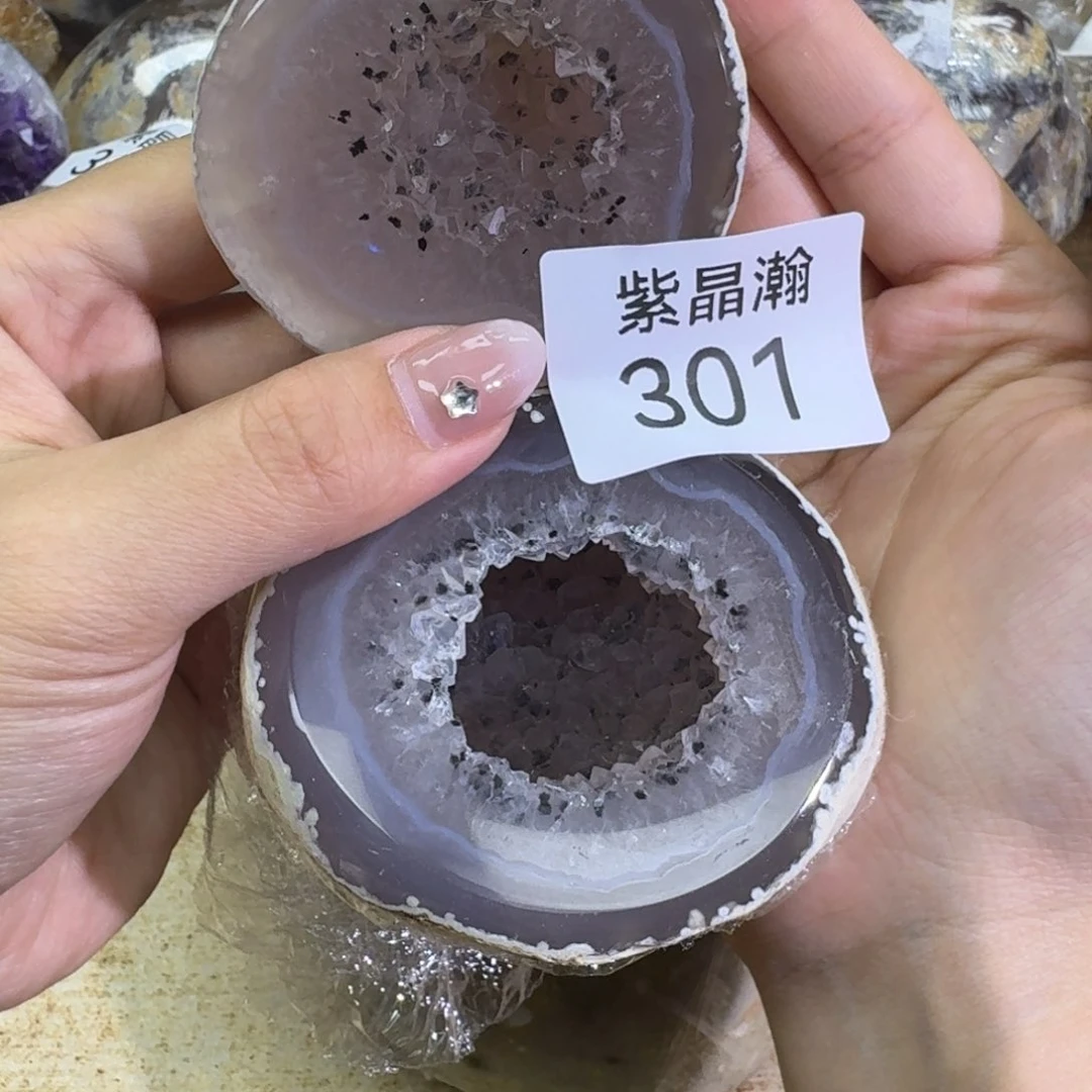 未镶嵌水晶大型摆件（非配饰）