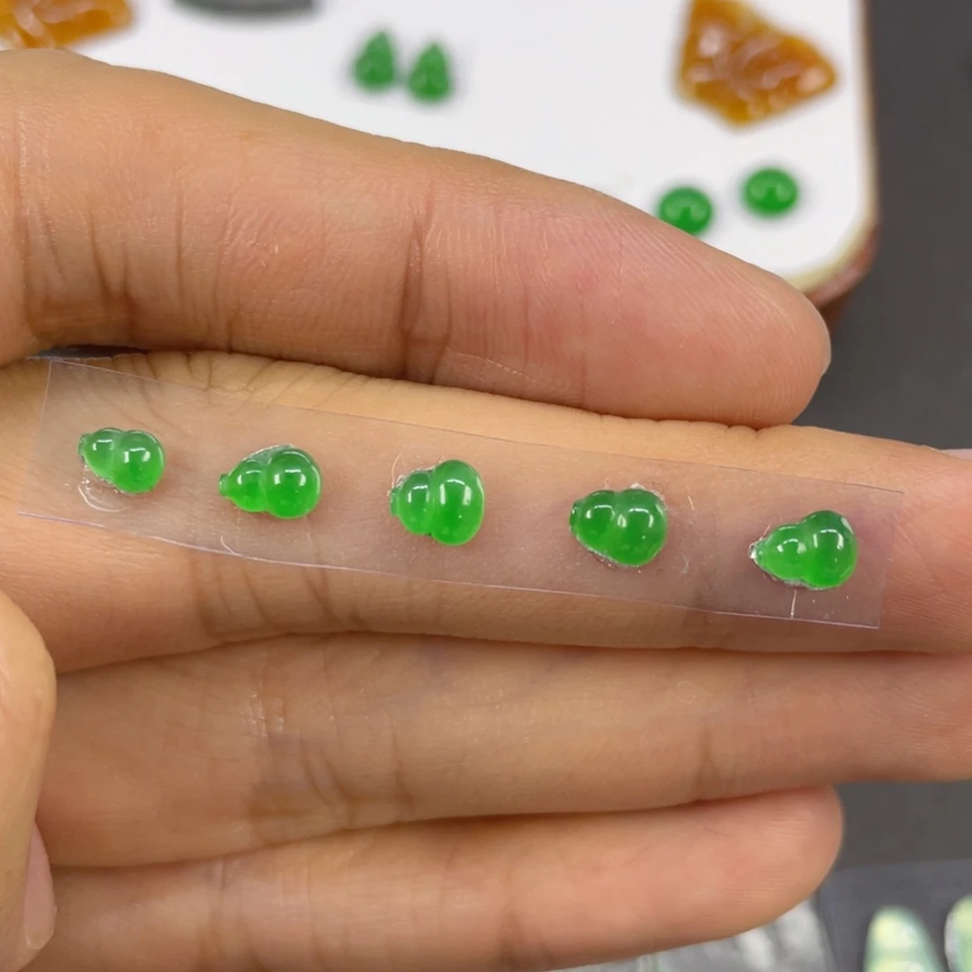 翡翠未镶嵌颈饰诗*多样性发货