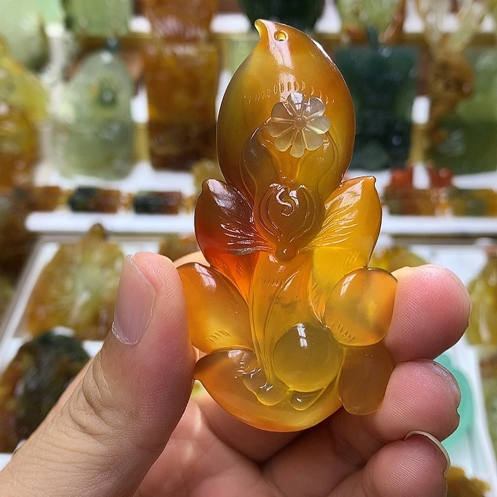 未镶嵌蛇纹石玉珠宝半成品