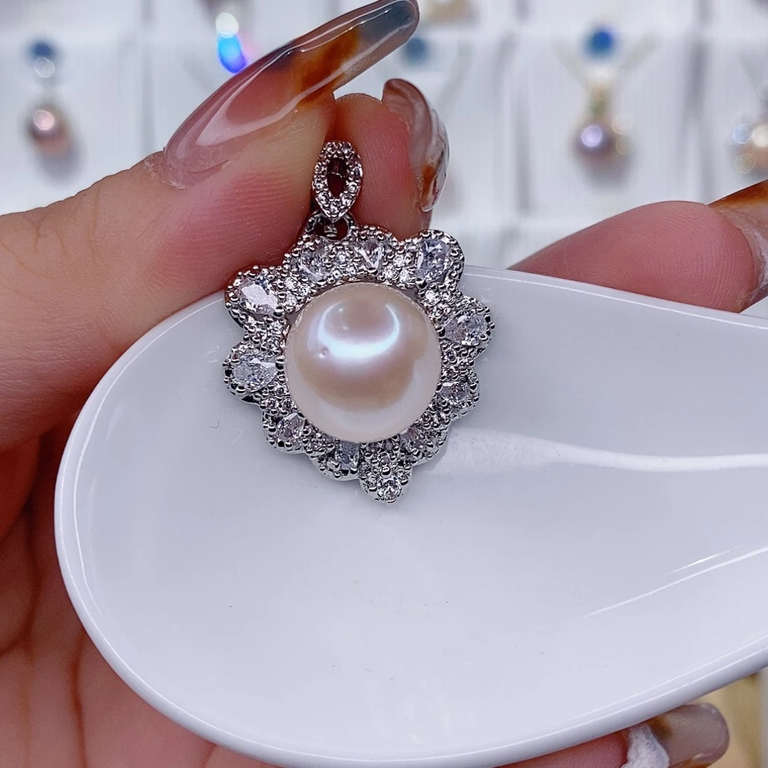 淡水珍珠吊坠(赠链)未镶嵌